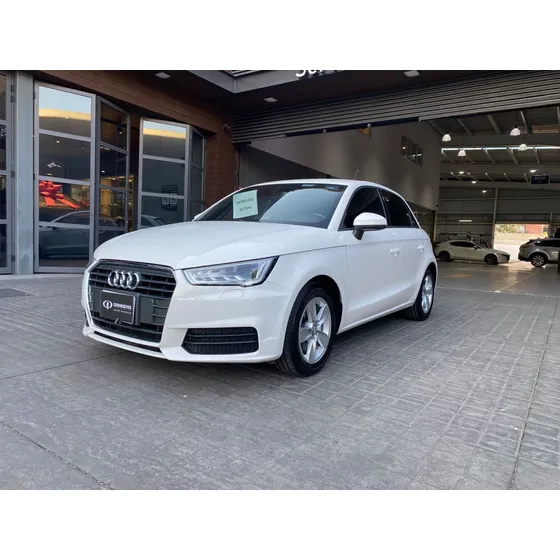Audi A1 1.4 Sportback Urban S-tronic Dsg