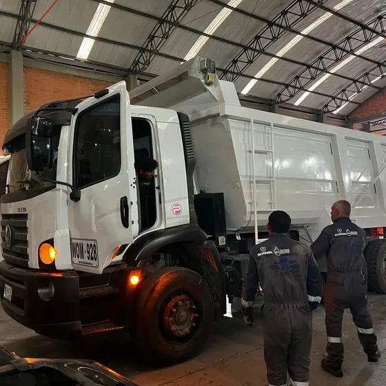Volqueta Dobletroque 31.330 / Volqueta Hardox 450