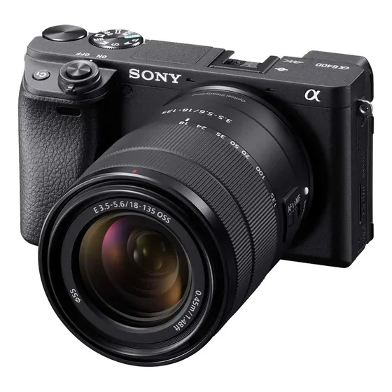  Combo Camara Sony A6400 Con Lente 18-135mm F3.5 - F5.6 Oss 