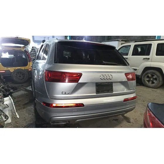 Audi Q7 En Partes  2016