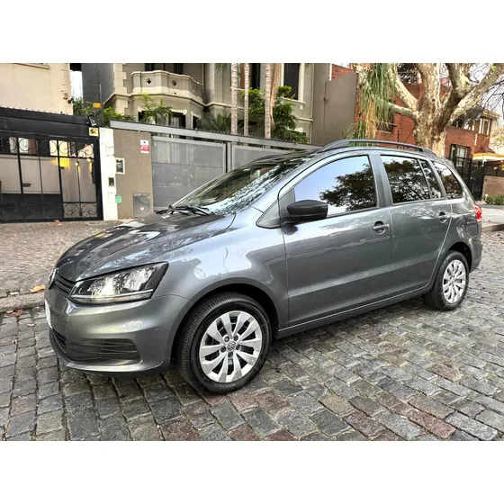 Volkswagen Suran 1.6 Comfortline 101cv