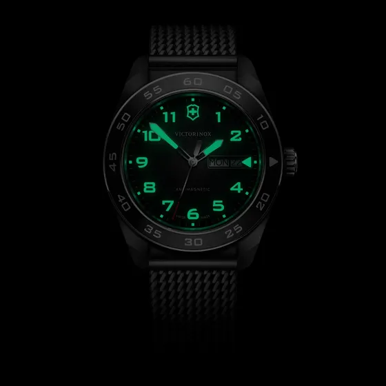 Victorinox, Reloj, Swiss Army Quartz, 42 Mm, Plata Plata Plata Negro