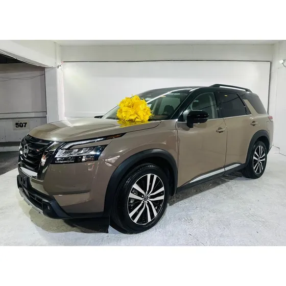 Nissan Pathfinder 3.5 Platinum At