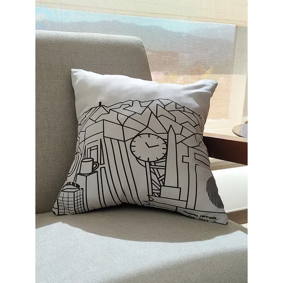 Cojin De Tela 40x40 Cm Con Iconos De Caracas