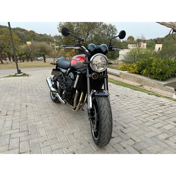 Kawasaki Z 900 Rs