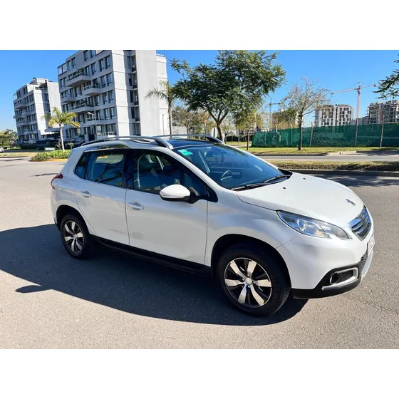 Peugeot 2008 1.6 Feline