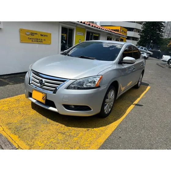 Nissan Sentra 1.8 B17 Exclusive