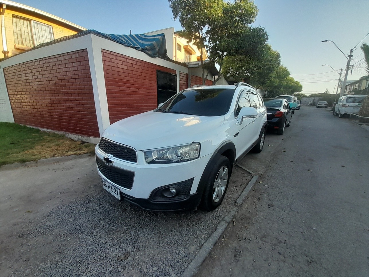 Chevrolet Captiva Ls 4x2 Caja 6 Manual