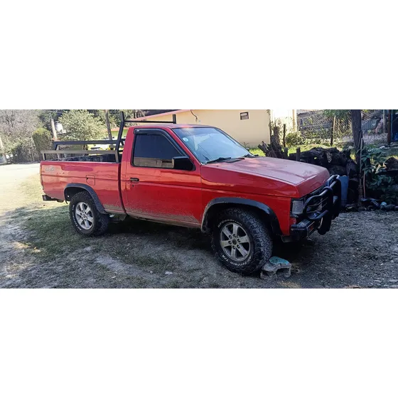 Nissan D-21 2.4 Pick-up Dh Mt