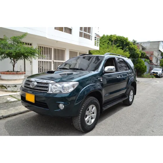 Toyota Fortuner 3.0 Sr5