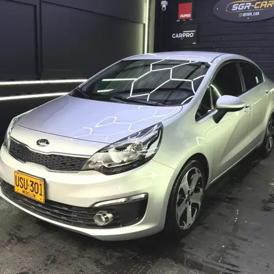 Kia Rio Sedán 2015 1.4 Ub Ex