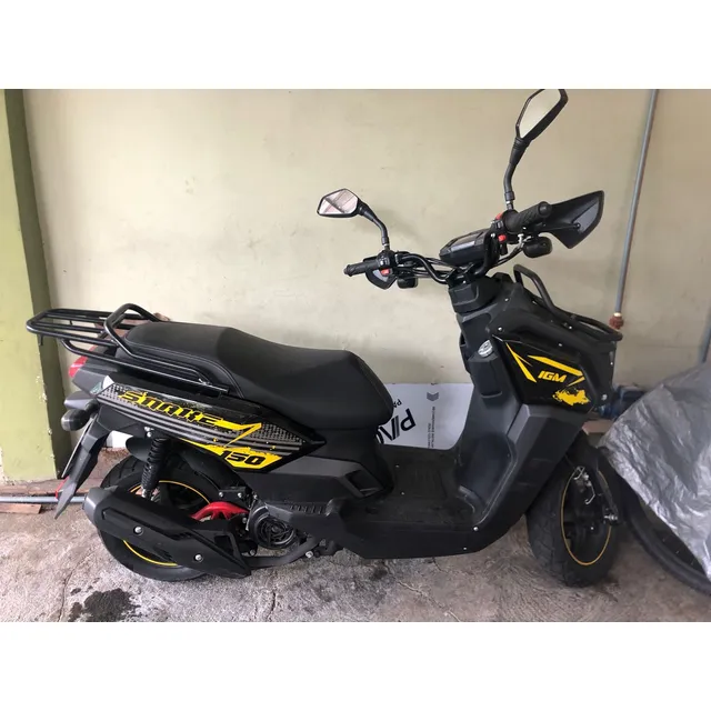 10/10 Está Nueva Color Amarillo Y Negro.