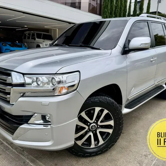 Toyota Land Cruiser 2020 Lc200 Sahara Vx Diesel Blindaje 2 Plus 2020