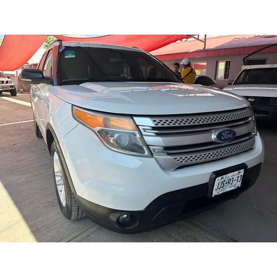 Ford Explorer 4.0 Limited V6 Sync 4x2 Mt