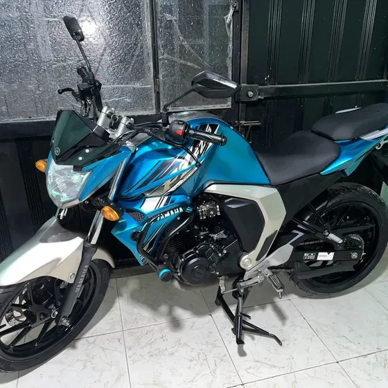 Fz 150 2.0 Único Dueño, Papeles Vencen En Noviembre