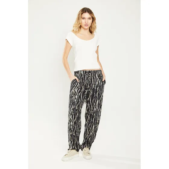 Pantalon Tiro Alto Fibrana Estampada Negro Koxis Mujer