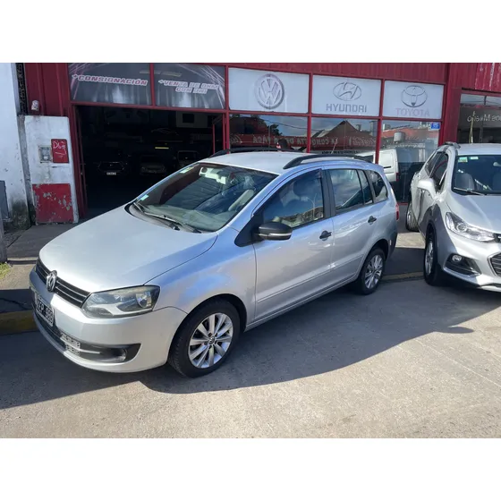 Volkswagen Suran 1.6 Trendline 11b