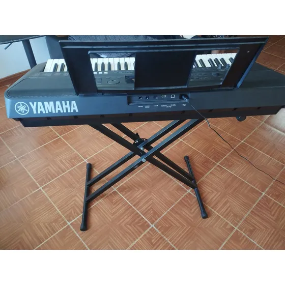 Teclado Yamaha Psr E453