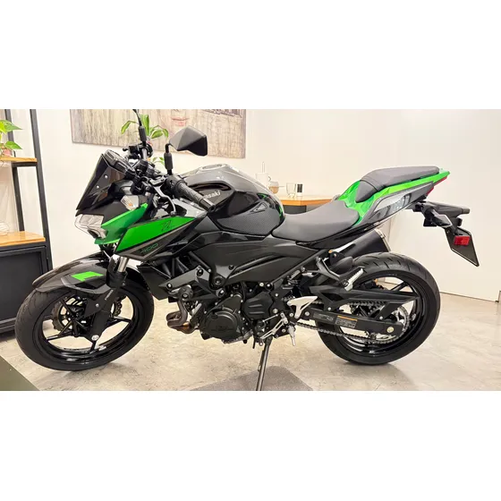 Kawasaki Z400