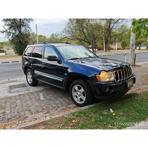 Jeep Grand Cherokee Limited V8 Power Tech 4x2 At