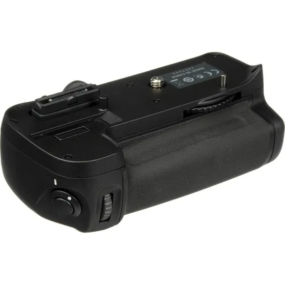 Battery Grip Nikon Mb-d11 Para D7000 Original Nikon 