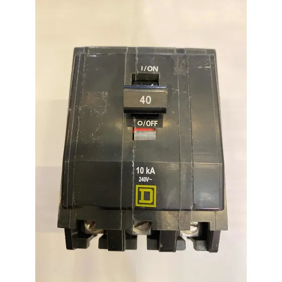 Interruptor Termomagnetico Marca Squared Typo Qo 3x40 Ampere