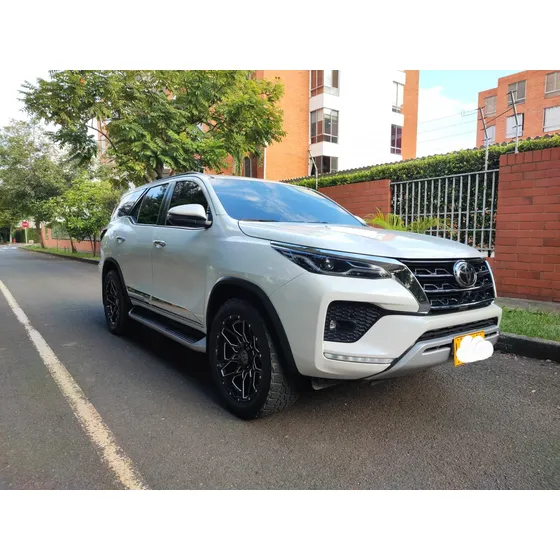 Toyota Fortuner 2.8l