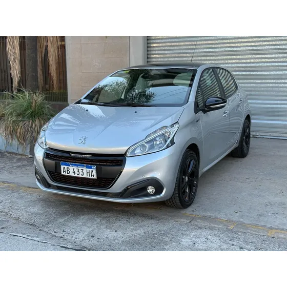 Peugeot 208 1.6 Gt