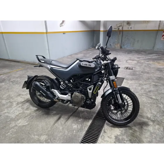Husqvarna 401 Svartpilen. Estado Impecable