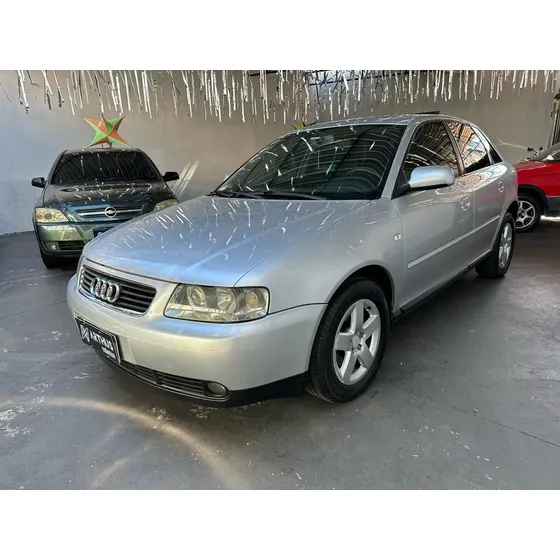 Audi A3 A3 1.8 5p Mec.