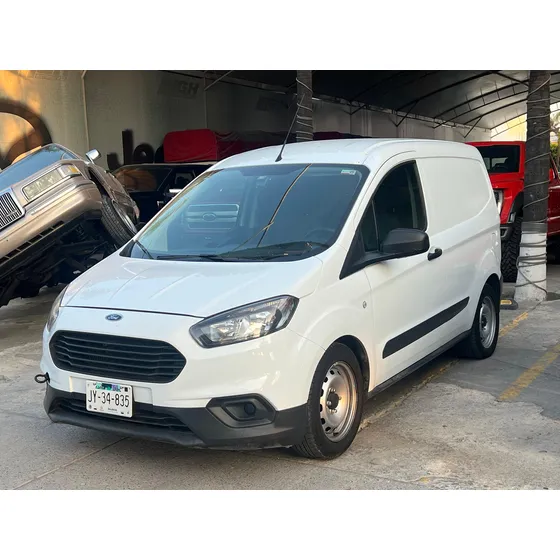 Ford Transit Courier 1.0 L3 2pl Courier