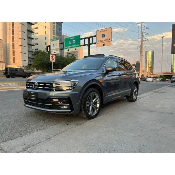 Volkswagen Tiguan 1.4 R-line