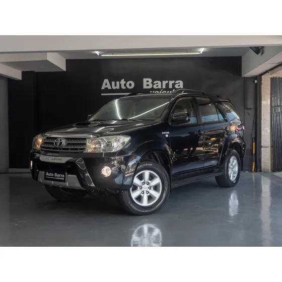 Toyota Hilux Sw4 3.0 Srv 4x4 7 Lugares 16v Turbo Intercooler Diesel 4p Automático