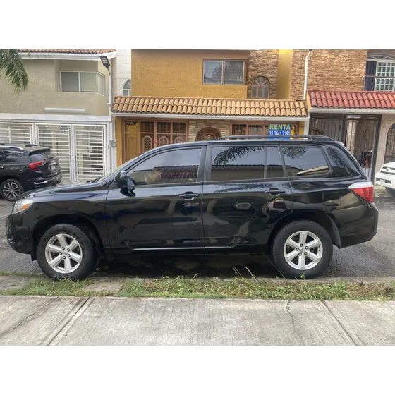 Toyota Highlander Base Premium Aa R-17 At