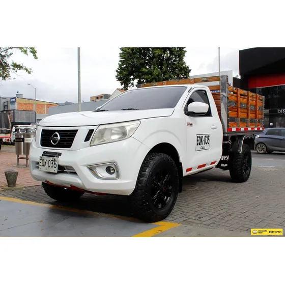 Nissan Frontier 2.5 D22 / Np300 Estacas Diesel Mt 4x4