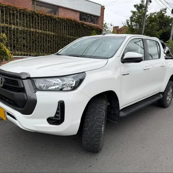 Toyota Hilux 2022 2.7l 4x4 Mt 2700cc A.a F.e Mod 2022