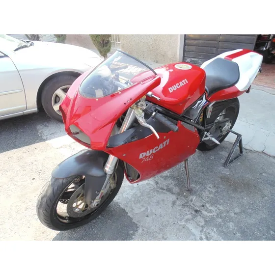 Ducati 748r, Modelo 2002, Por Partes...