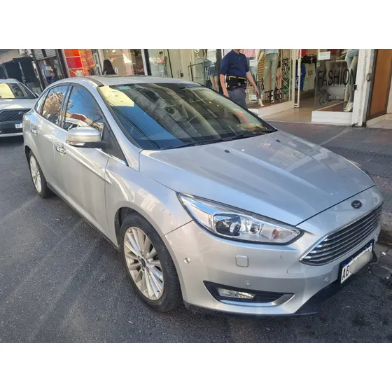 Ford Focus Iii 2.0 Sedan Titanium At6