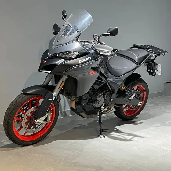 Ducati Multistrada V2 S