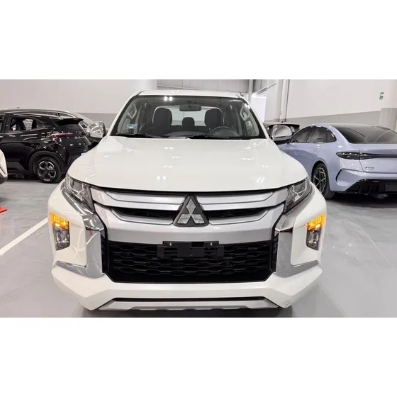 Mitsubishi L200 4p Glx Doble L4/2.4 Man 2wd