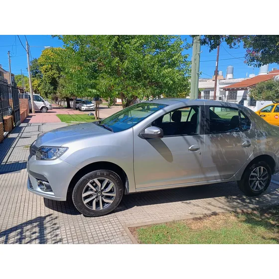 Renault Logan 1.6 16v Intense