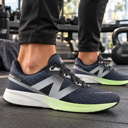 Tênis Masculino Dynasoft Flash V7 New Balance Grafite/verde Claro Neon Liso 41