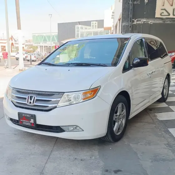 Honda Odyssey 2013 3.5 Touring Minivan Piel Cd Qc Dvd At