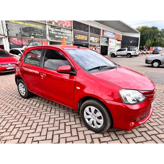 Toyota Etios 1.5 Sedan Xs