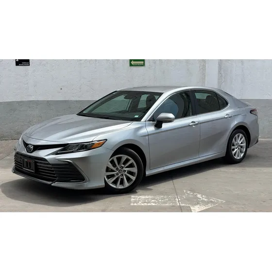 Toyota Camry 4p Le L4/2.5 Aut