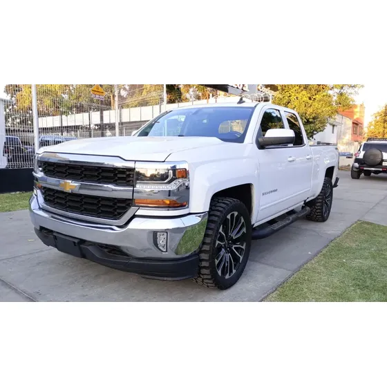 Chevrolet Silverado 5.4 2500 Doble Cabina Ls 4x4 At