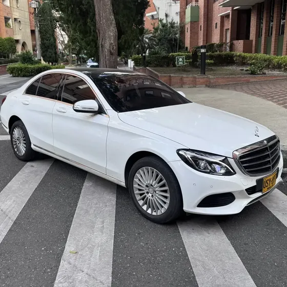 Mercedes-Benz Clase C 2016 2.0 Cgi Exclusive