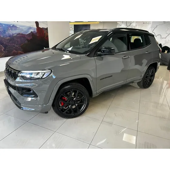 Jeep Compass 2.0 T Blackhawk