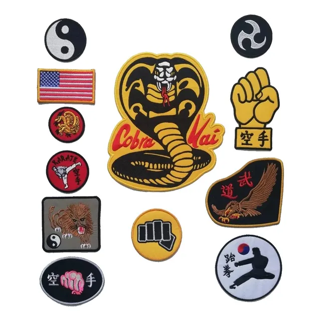 Karate Kit, Traje Disfraz Cobra Kai Kit  12 Parches Bordados