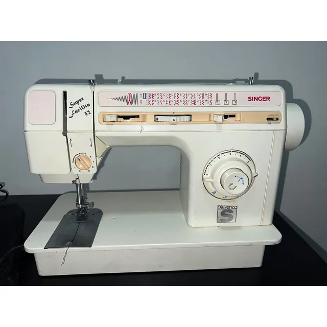 Máquina De Coser Singer